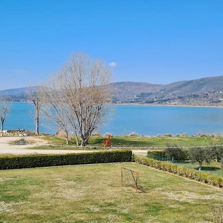 Appartamento Lago Trasimeno - Torricella Pg Екстер'єр фото