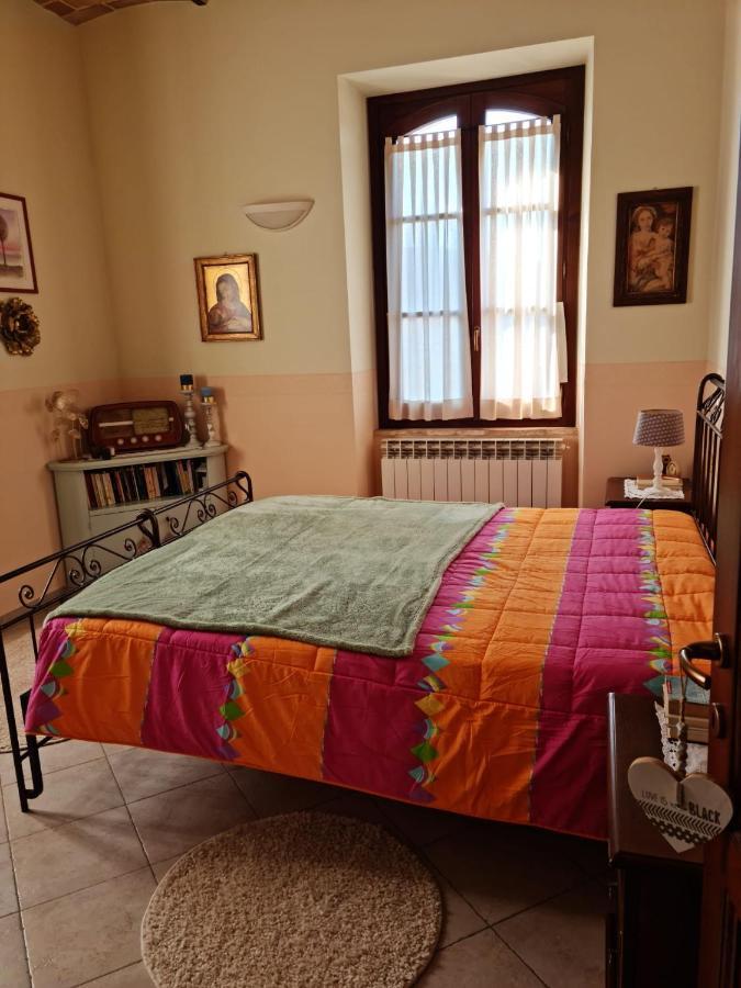 Appartamento Lago Trasimeno - Torricella Pg Екстер'єр фото