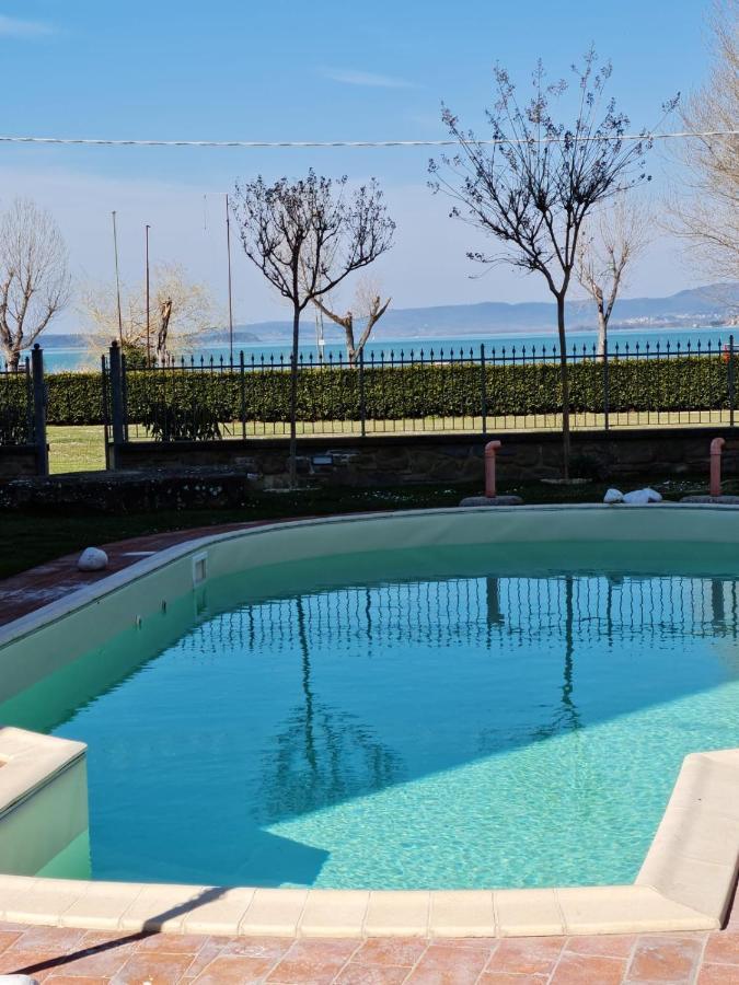 Appartamento Lago Trasimeno - Torricella Pg Екстер'єр фото